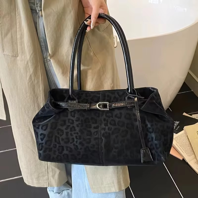 Leopard PU Leather Shoulder Ba - Luxury Bags 2026 Trends 评论和价格